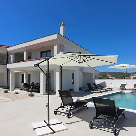 Casa Di * Vrana (Zadar)
