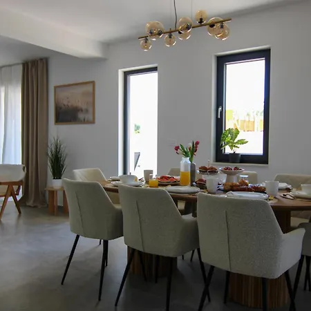 Casa Di Villa